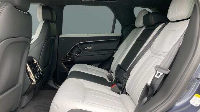 Land Rover Range Rover Sport 3.0 P460e Autobiography 5dr Auto Estate - Image 4